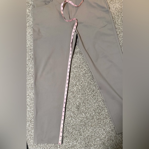 Vuori Men’s Taupe Pants - Size 36 - Picture 5 of 7